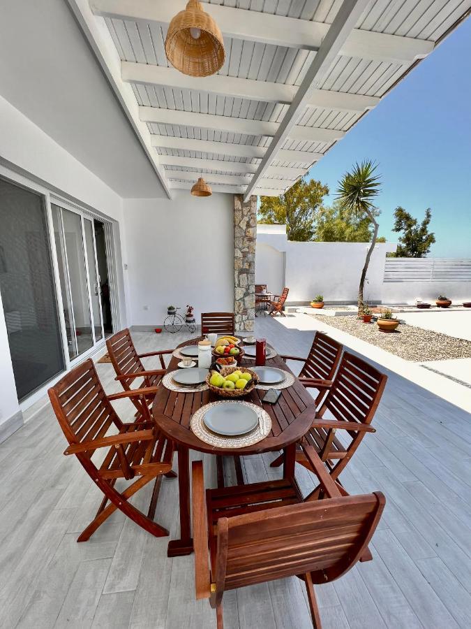Vaso Beach Front Villa Ialysos  Exterior photo